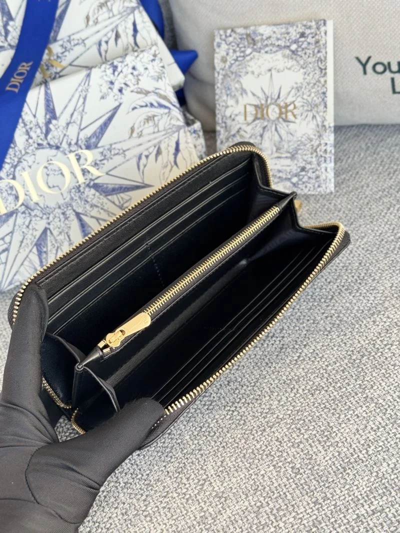 Christian Dior Wallets Purse Durable 45995