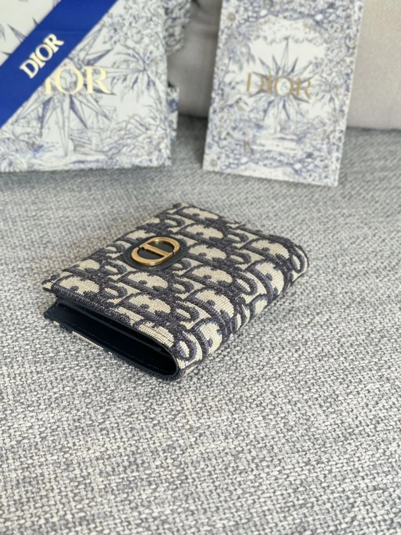 EyeCatching Christian Dior Wallets Purse 45963