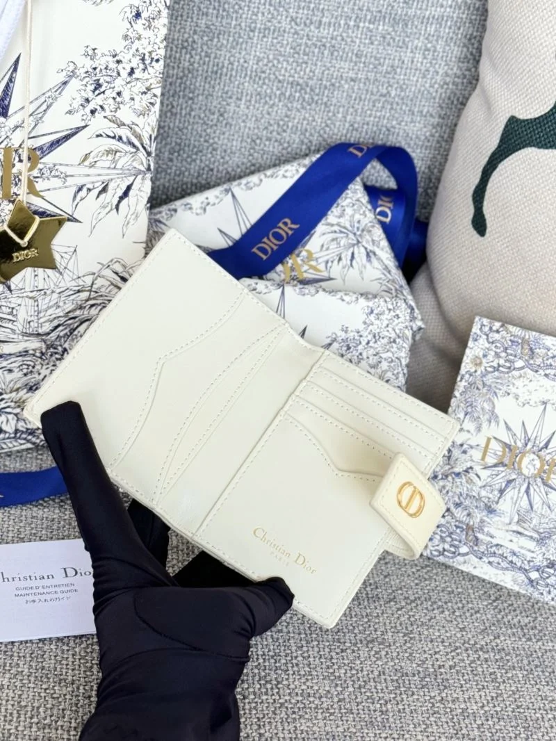 Christian Dior Wallets Purse EyeCatching 45866