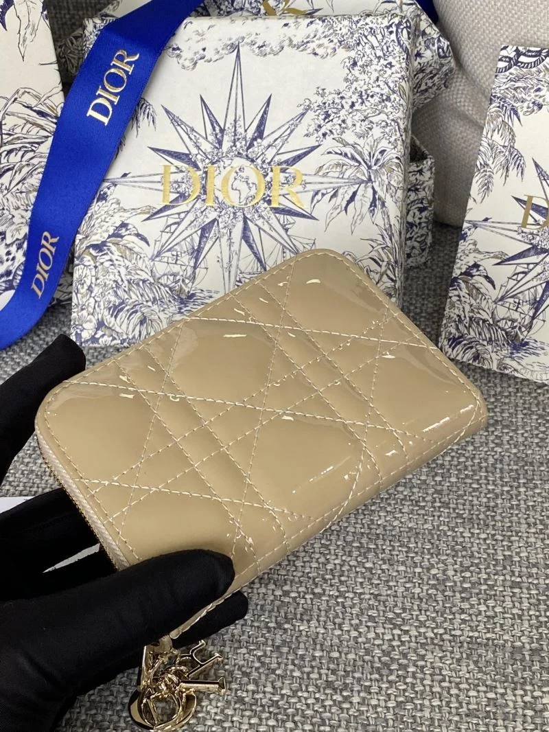 Trendsetting Christian Dior Wallets Purse 45829