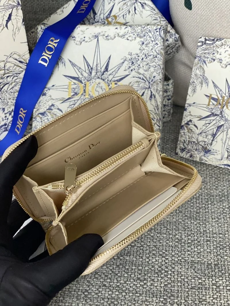 Trendsetting Christian Dior Wallets Purse 45829