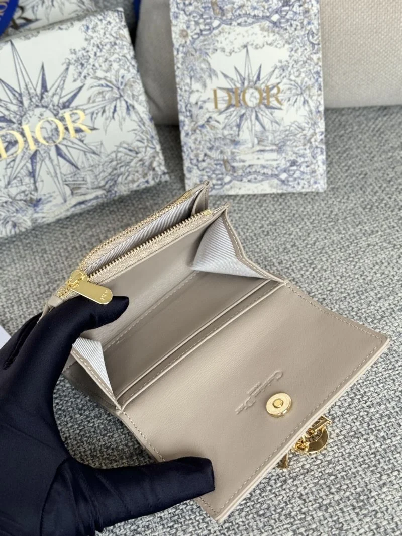 Cozy Christian Dior Wallets Purse 45814