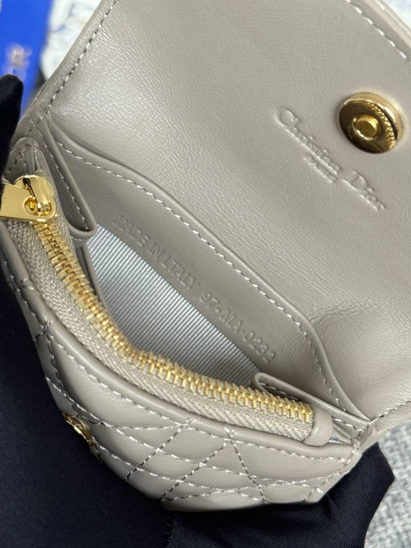 Cozy Christian Dior Wallets Purse 45814