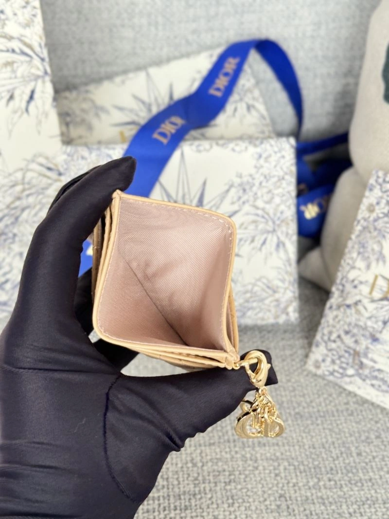 EyeCatching Christian Dior Wallets Purse 66070