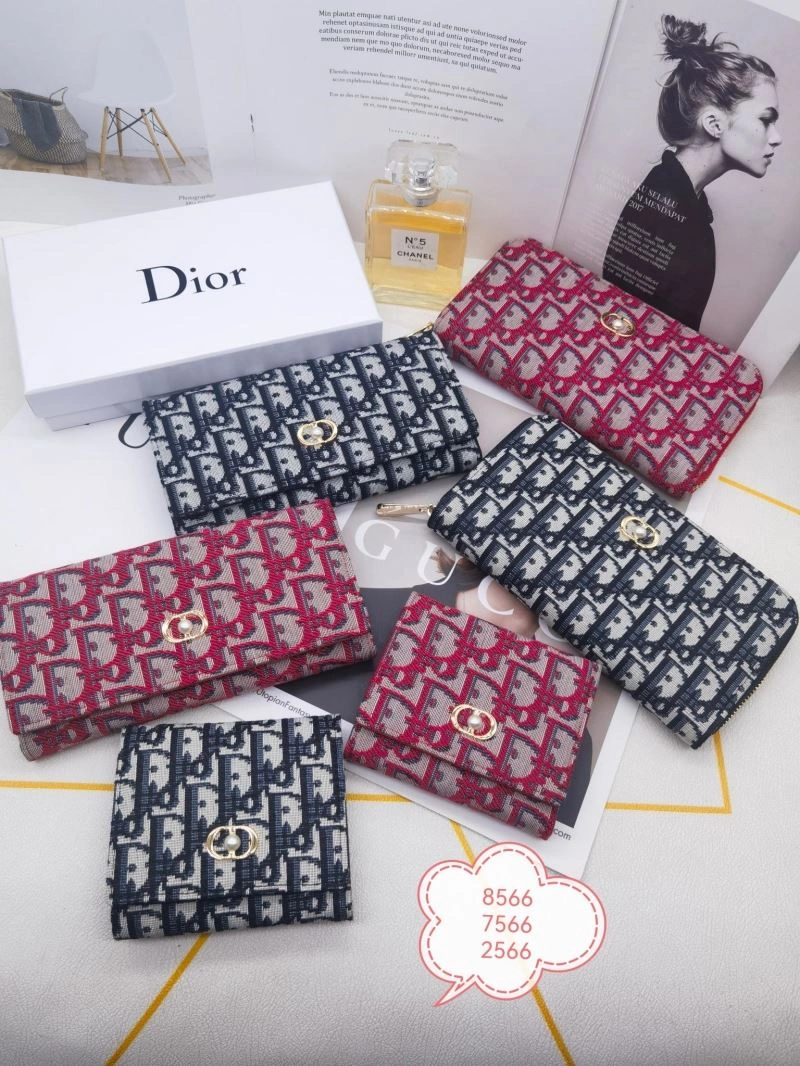 Snug Christian Dior Wallets Purse 86152