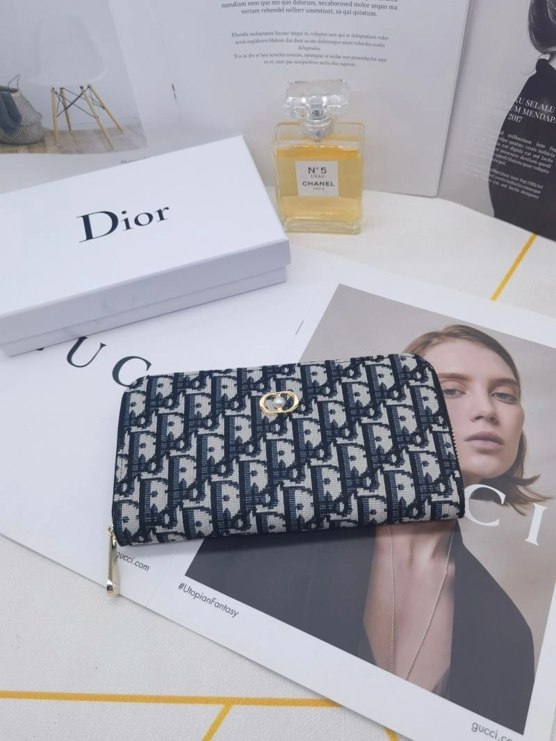 Snug Christian Dior Wallets Purse 86152