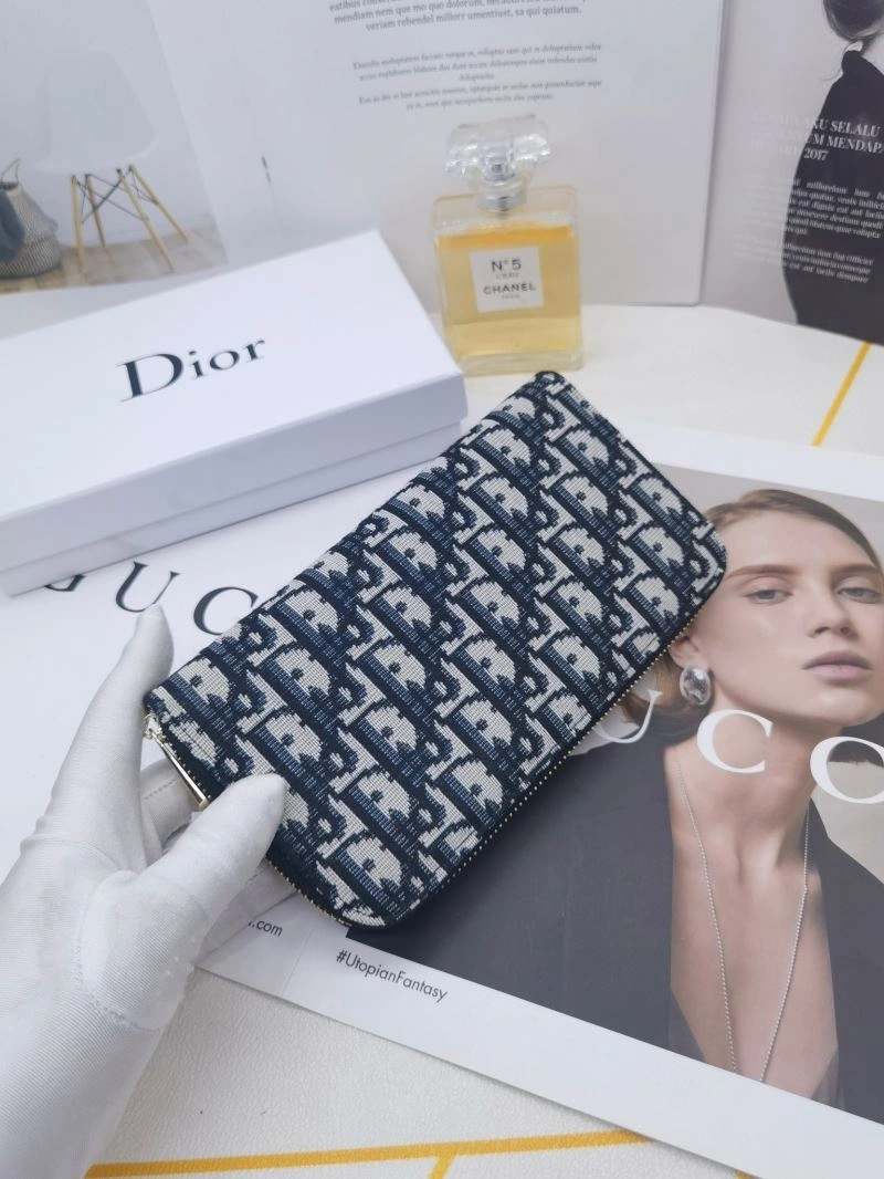 Snug Christian Dior Wallets Purse 86152