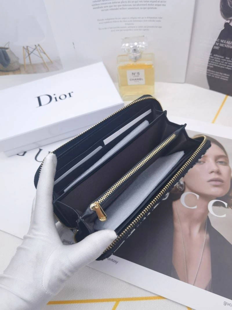 Snug Christian Dior Wallets Purse 86152