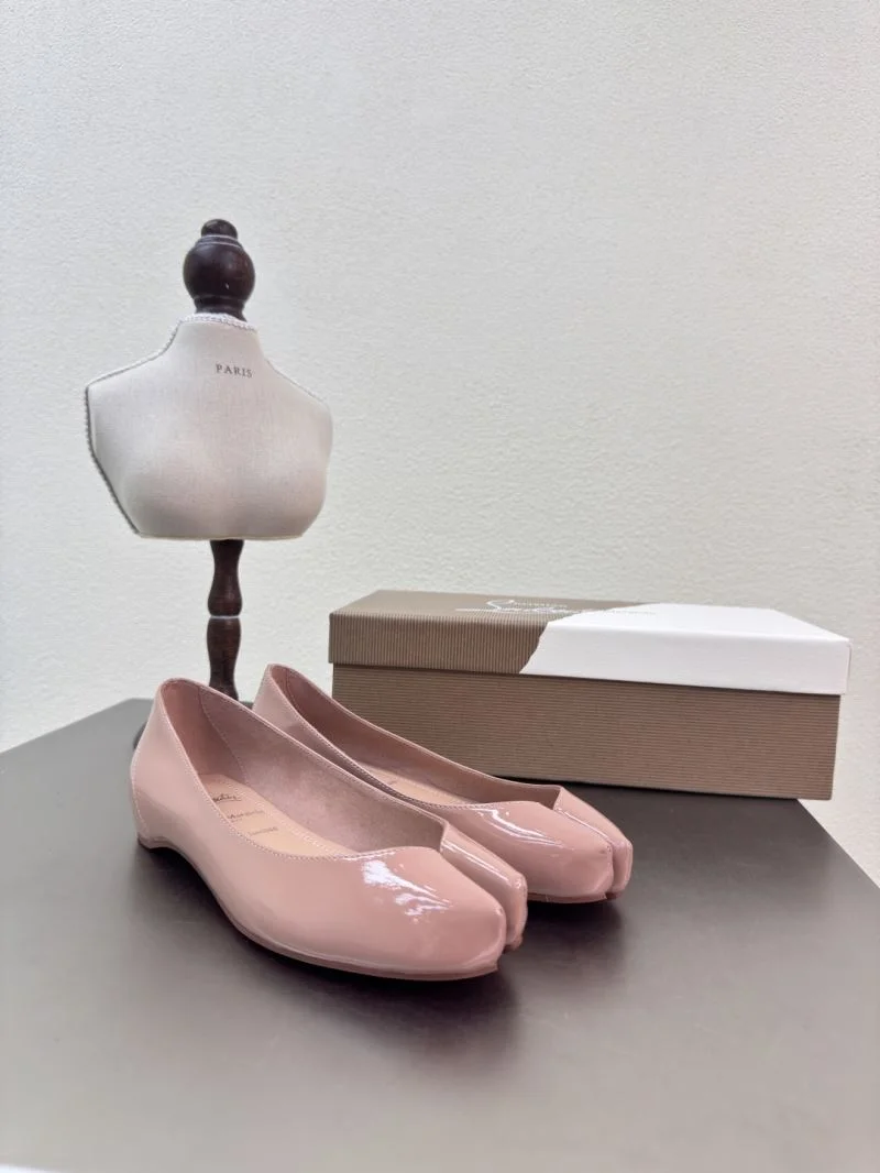 Christian Louboutin Flat Shoes QuickDry 22744