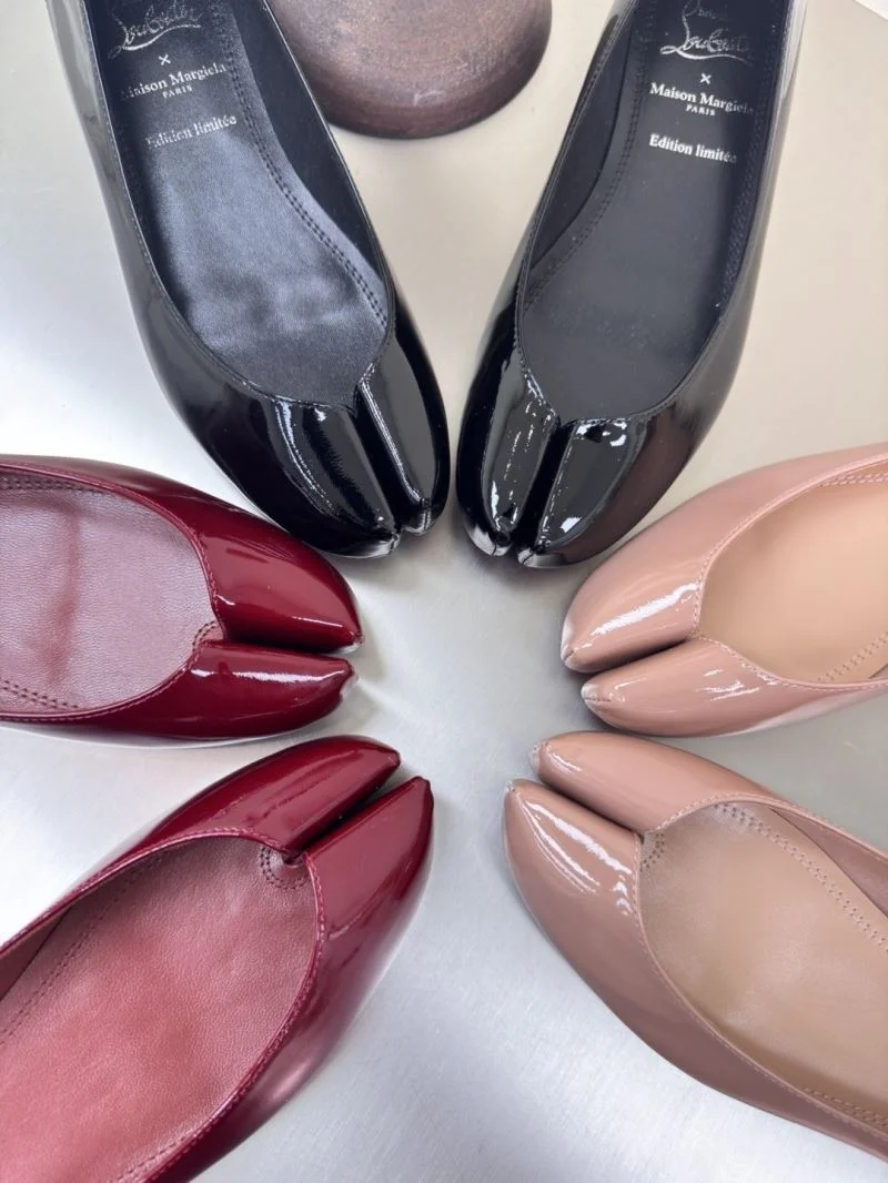 Christian Louboutin Flat Shoes QuickDry 22744