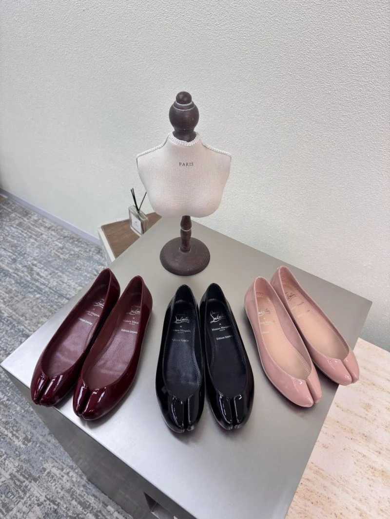 Christian Louboutin Flat Shoes QuickDry 22744