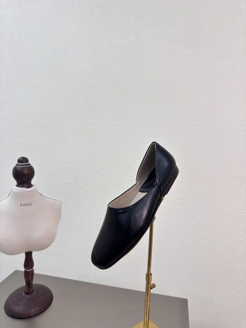 FastDry Christian Louboutin Flat Shoes 22745