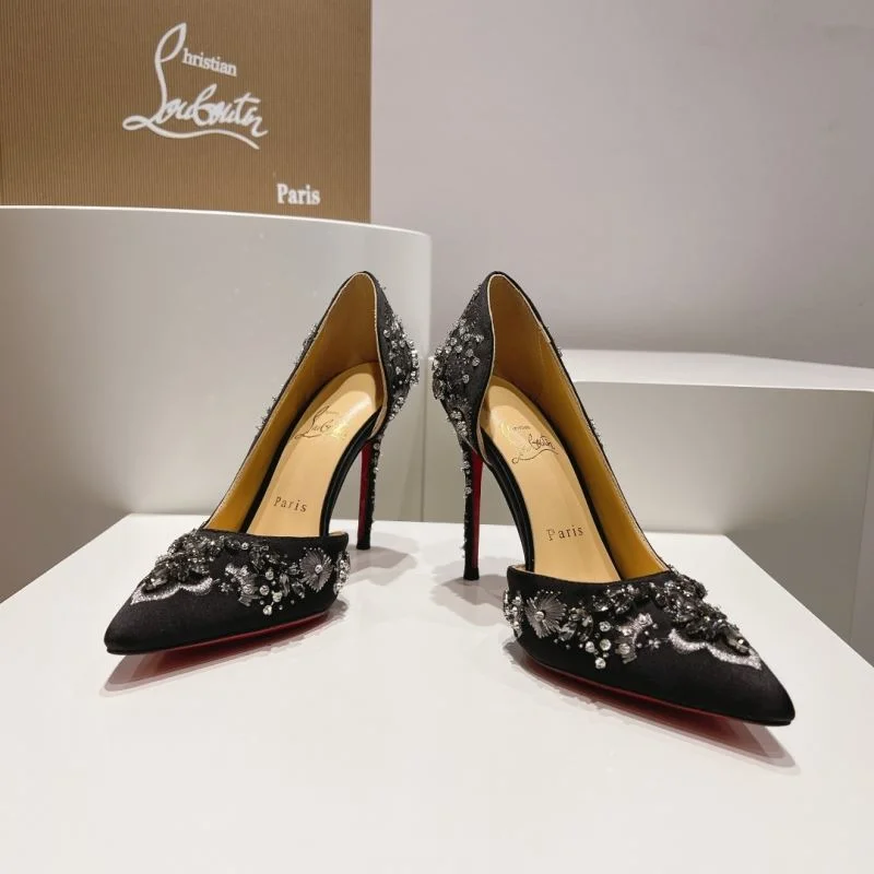Refined Christian Louboutin Heeled Shoes 22724