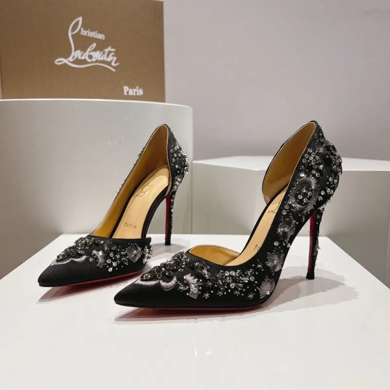 Refined Christian Louboutin Heeled Shoes 22724