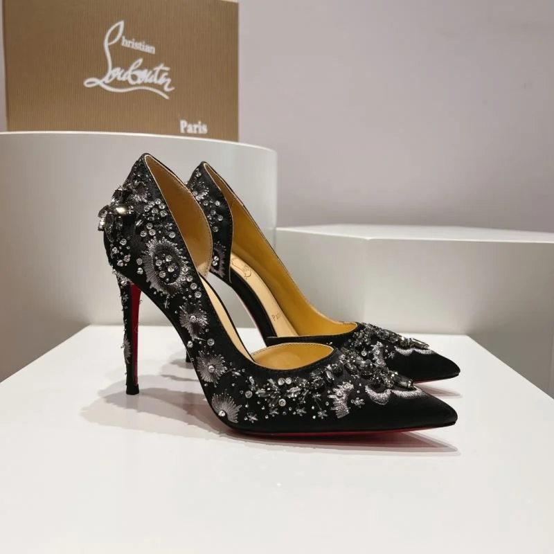 Refined Christian Louboutin Heeled Shoes 22724