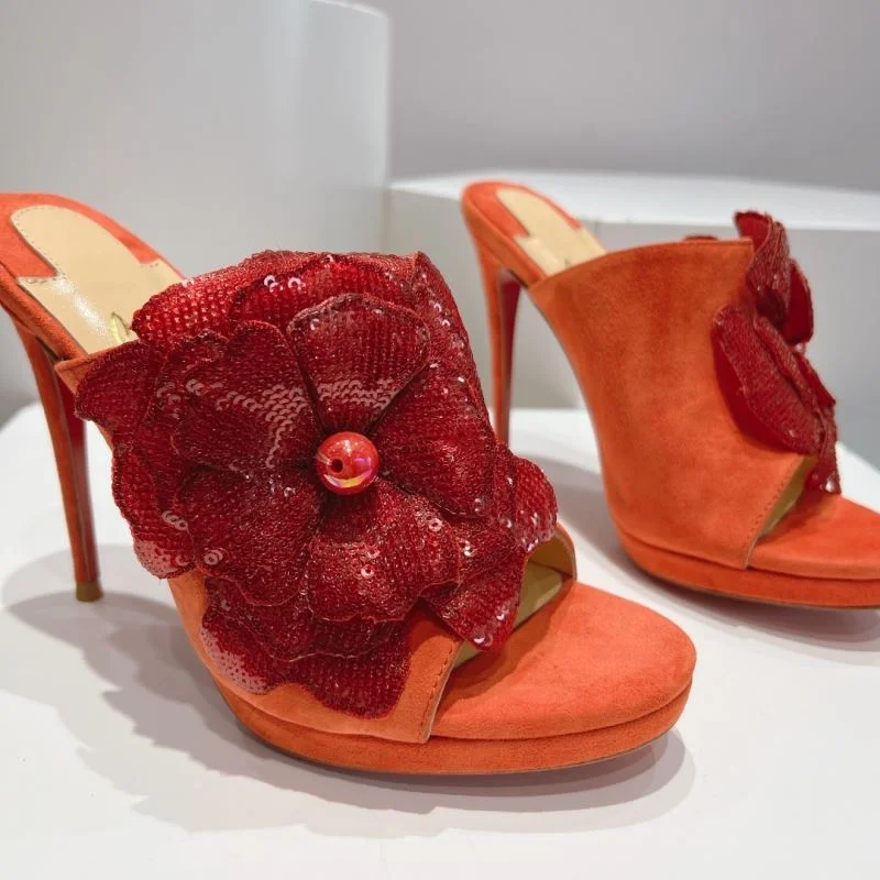 Christian Louboutin Heeled Shoes Unisex 22723