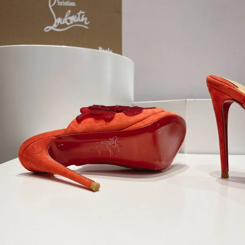 Christian Louboutin Heeled Shoes Unisex 22723