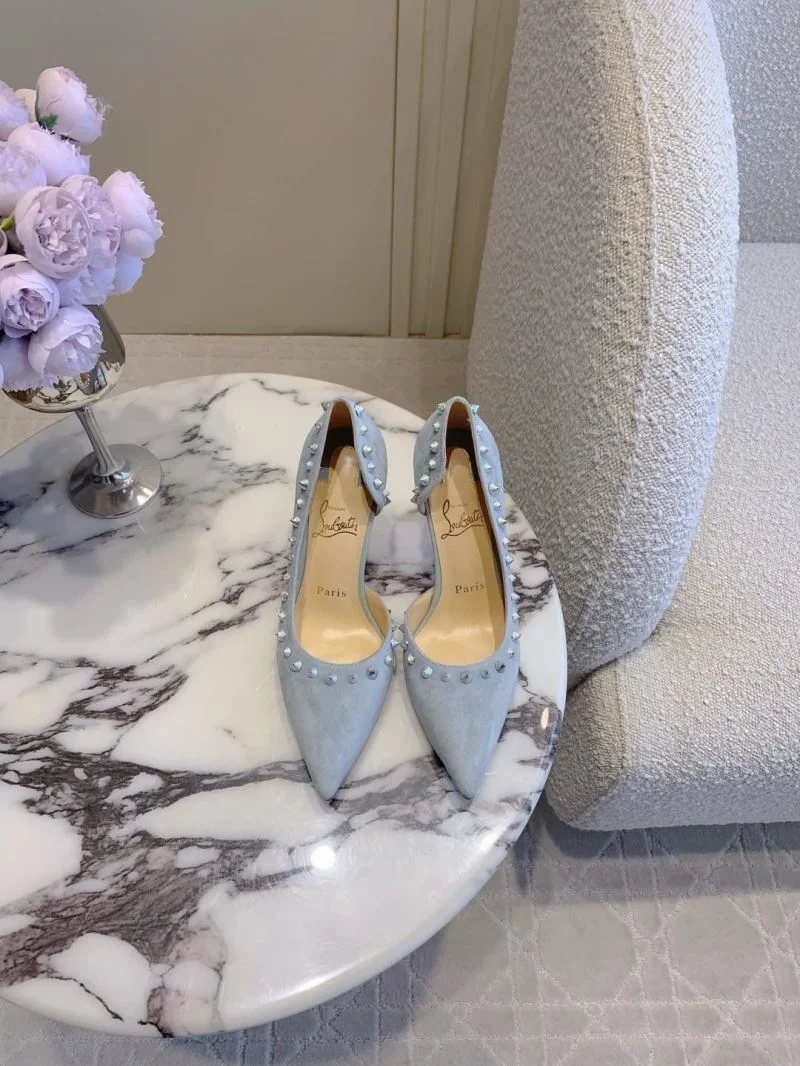 Christian Louboutin Heeled Shoes Comfortable 22808