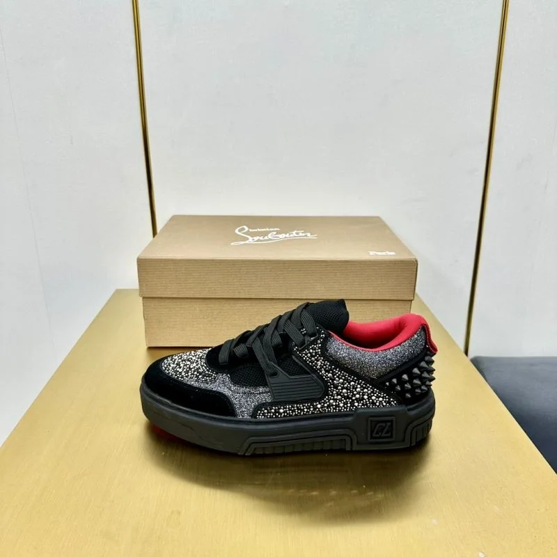 Christian Louboutin Low Shoes EyeCatching 22781