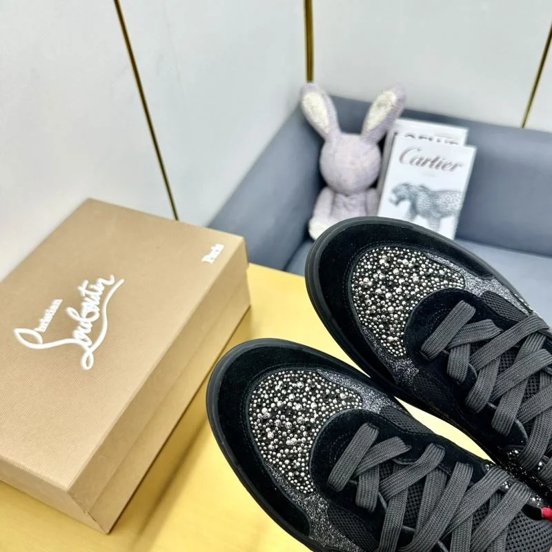 Christian Louboutin Low Shoes EyeCatching 22781