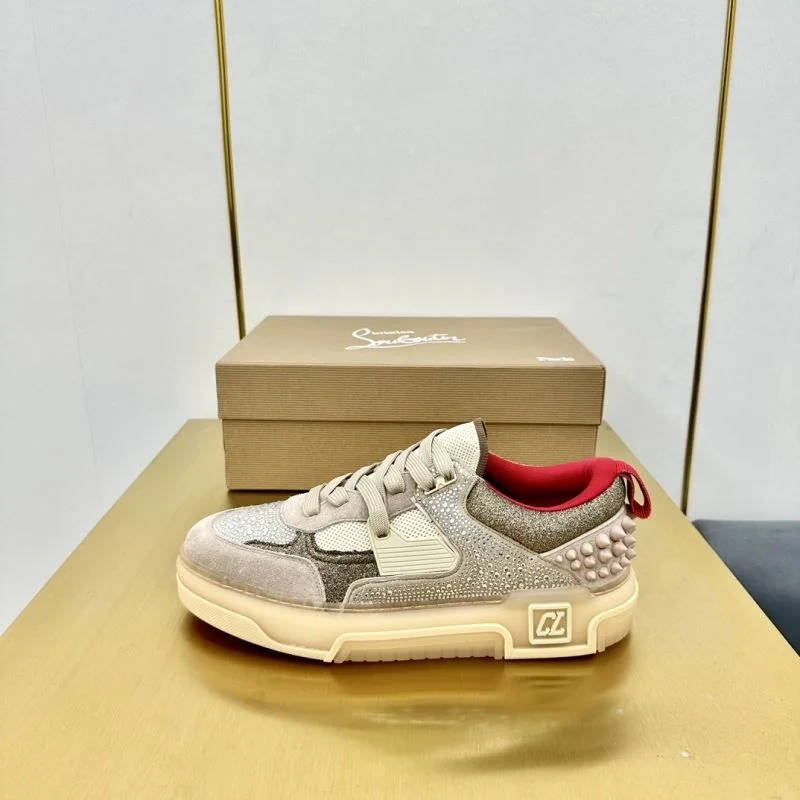 Christian Louboutin Low Shoes TimelessDesign 22775