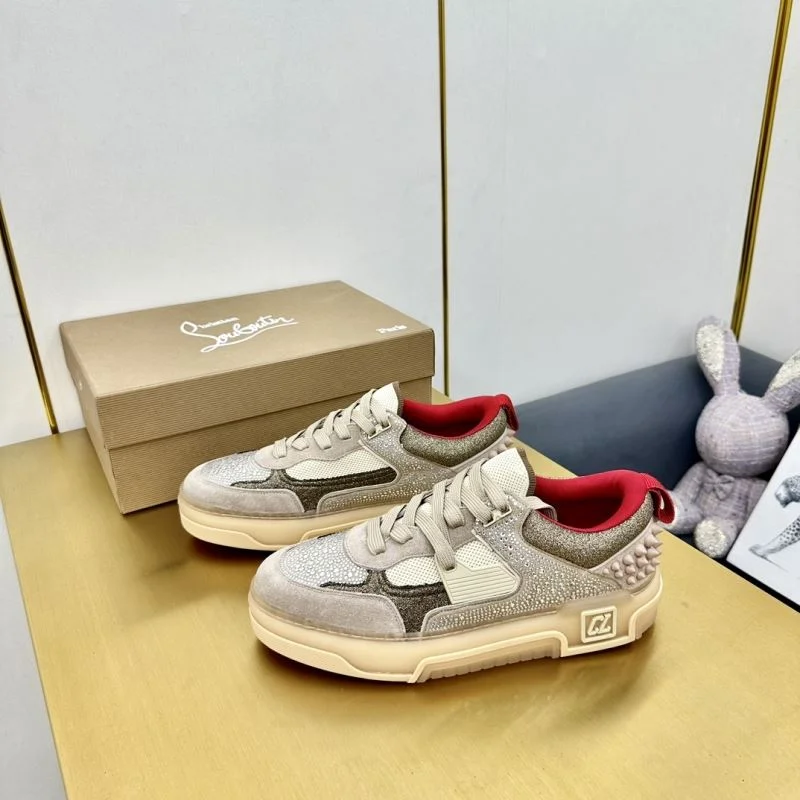 Christian Louboutin Low Shoes TimelessDesign 22775