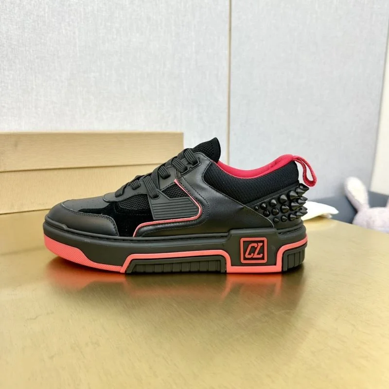 SoftTouch Christian Louboutin Low Shoes 22776