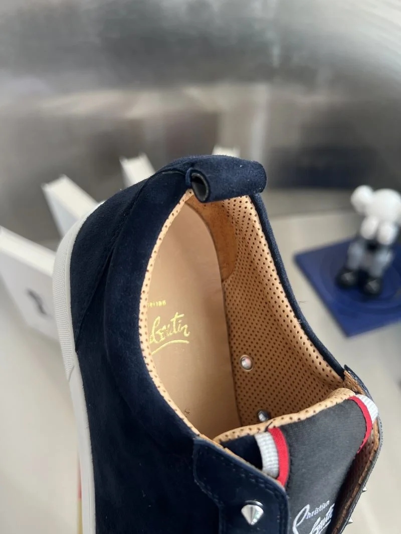 Sustainable Christian Louboutin Low Shoes 22725