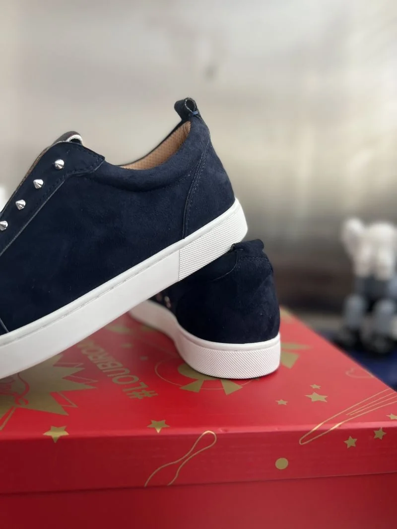 Sustainable Christian Louboutin Low Shoes 22725
