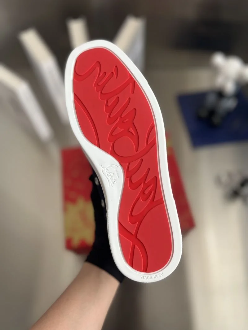 Sustainable Christian Louboutin Low Shoes 22725