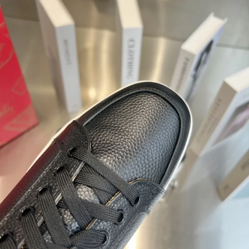 Christian Louboutin Low Shoes OnTrend 22719