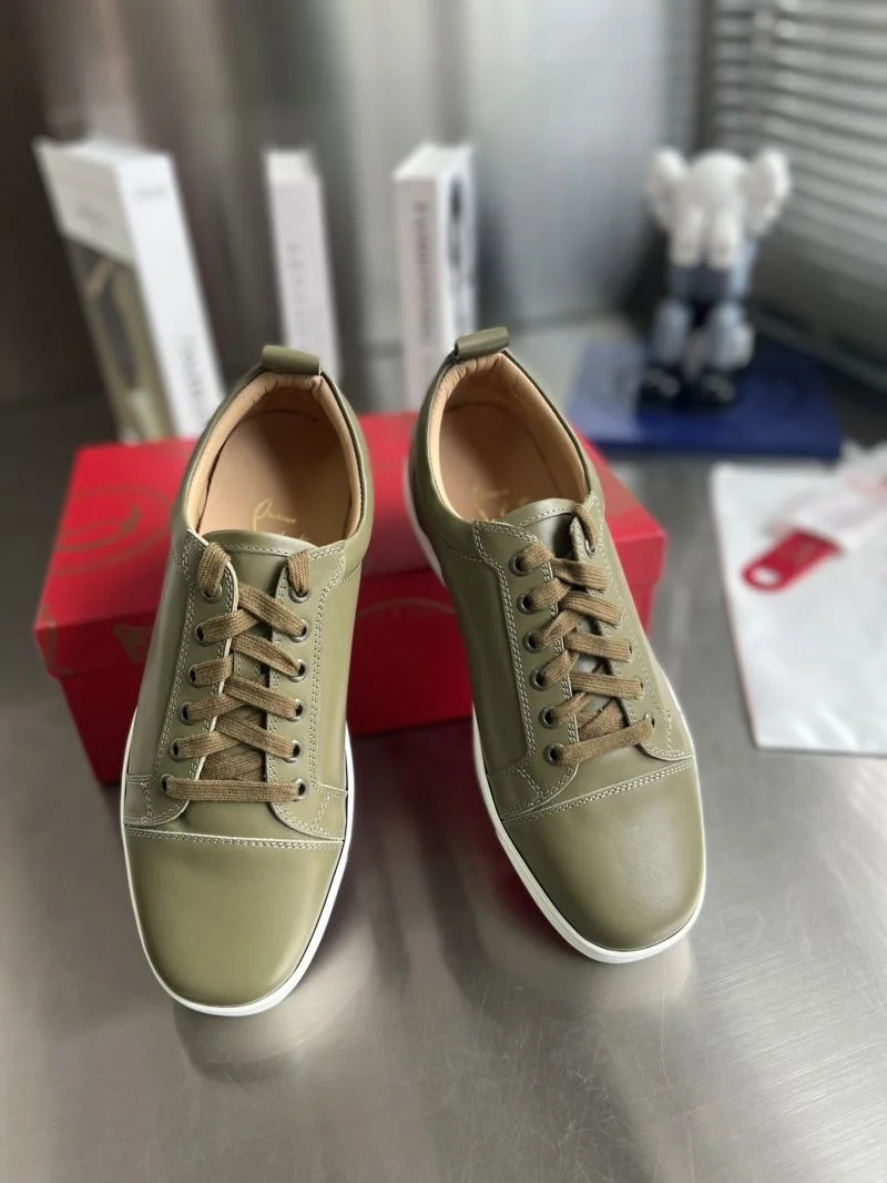 TechFriendly Christian Louboutin Low Shoes 22708