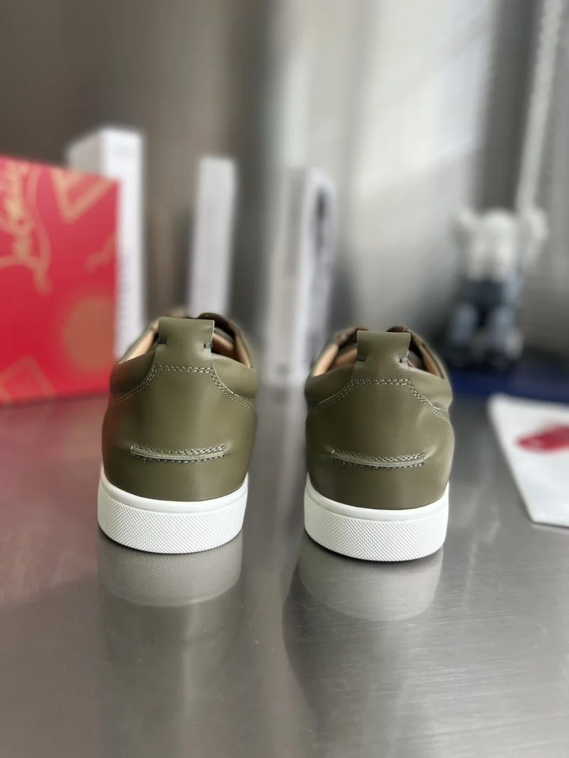TechFriendly Christian Louboutin Low Shoes 22708