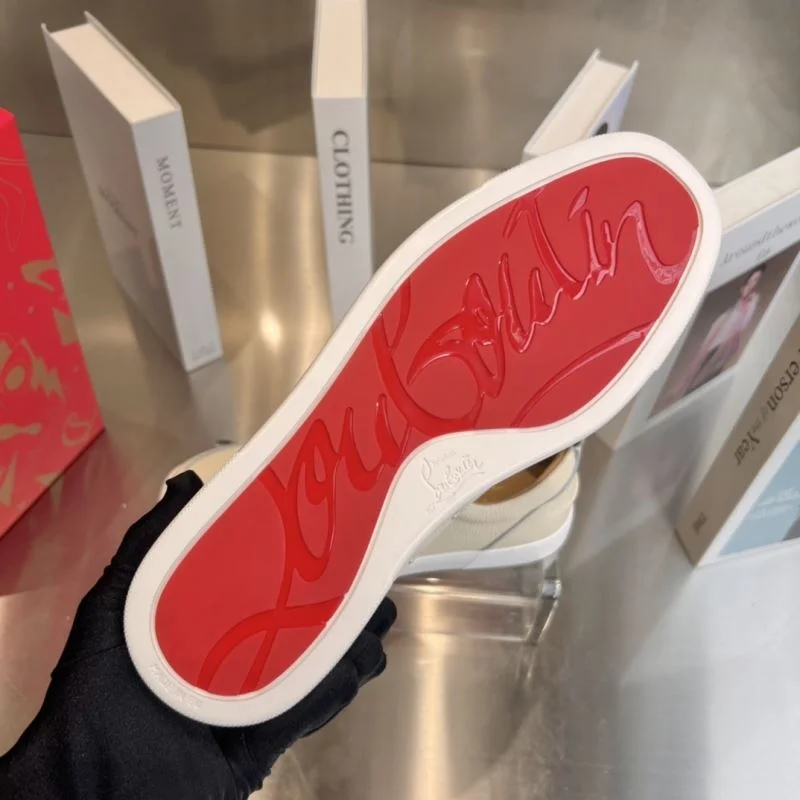 Unisex Christian Louboutin Low Shoes 22704