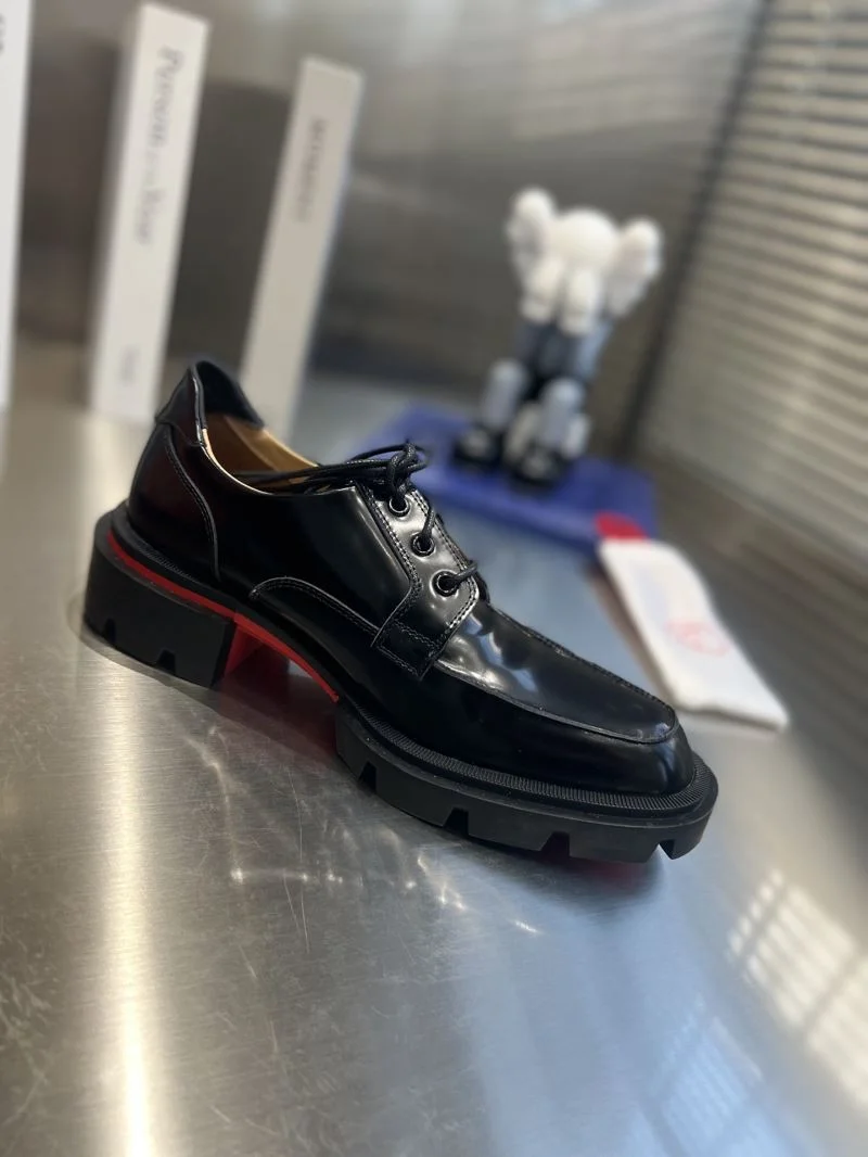 StreetReady Christian Louboutin Low Shoes 22681