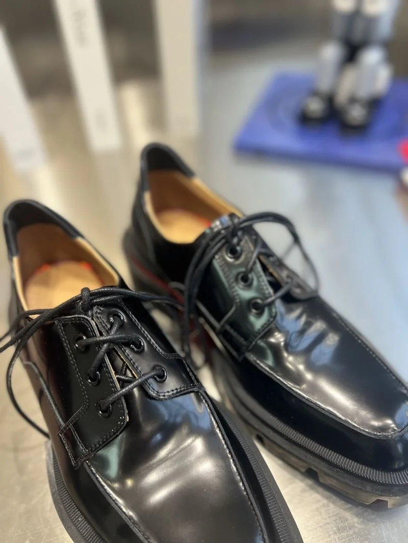 StreetReady Christian Louboutin Low Shoes 22681