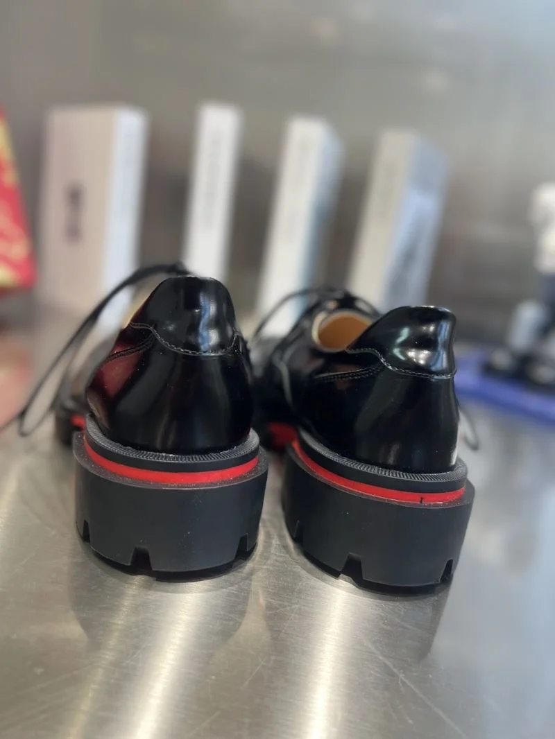 StreetReady Christian Louboutin Low Shoes 22681