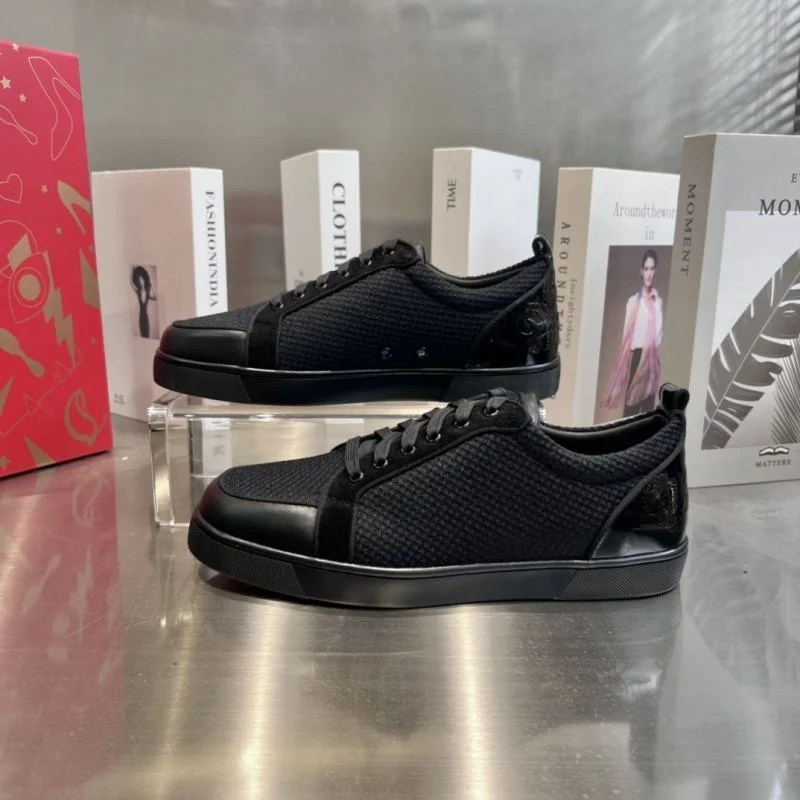 TimelessDesign Christian Louboutin Low Shoes 22676