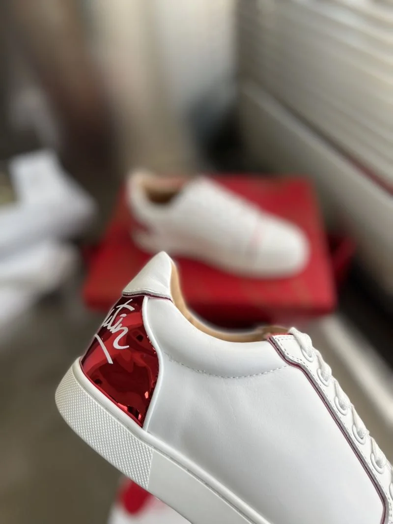 Christian Louboutin Low Shoes Durable 22666