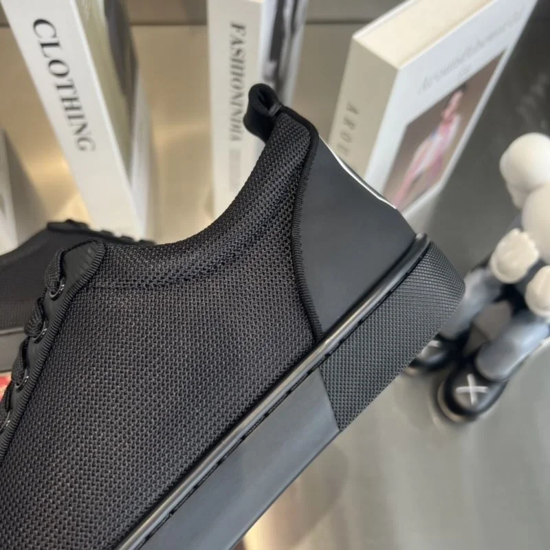 FlexibleFit Christian Louboutin Low Shoes 22680