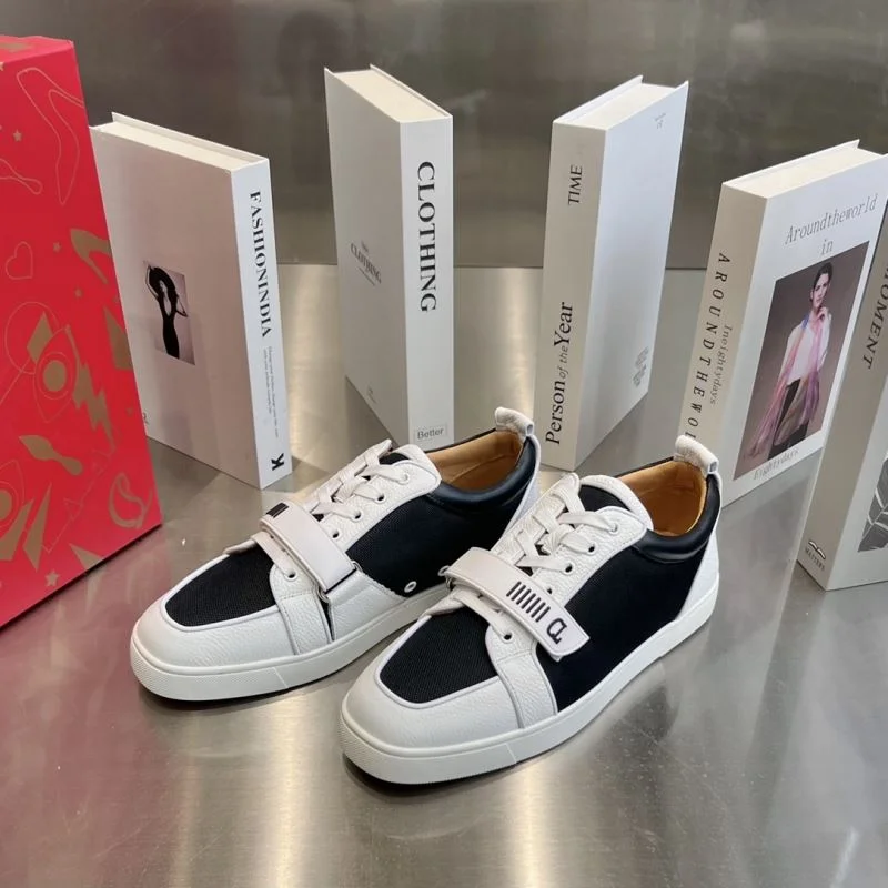 SmoothTexture Christian Louboutin Low Shoes 22673