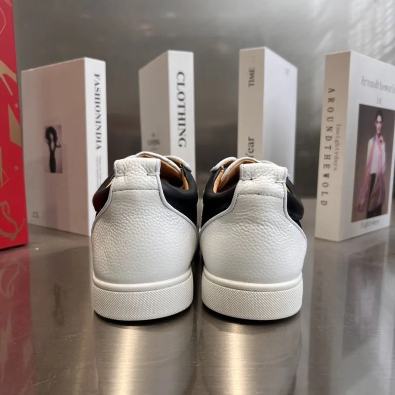 SmoothTexture Christian Louboutin Low Shoes 22673