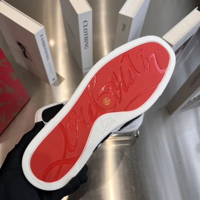 SmoothTexture Christian Louboutin Low Shoes 22673