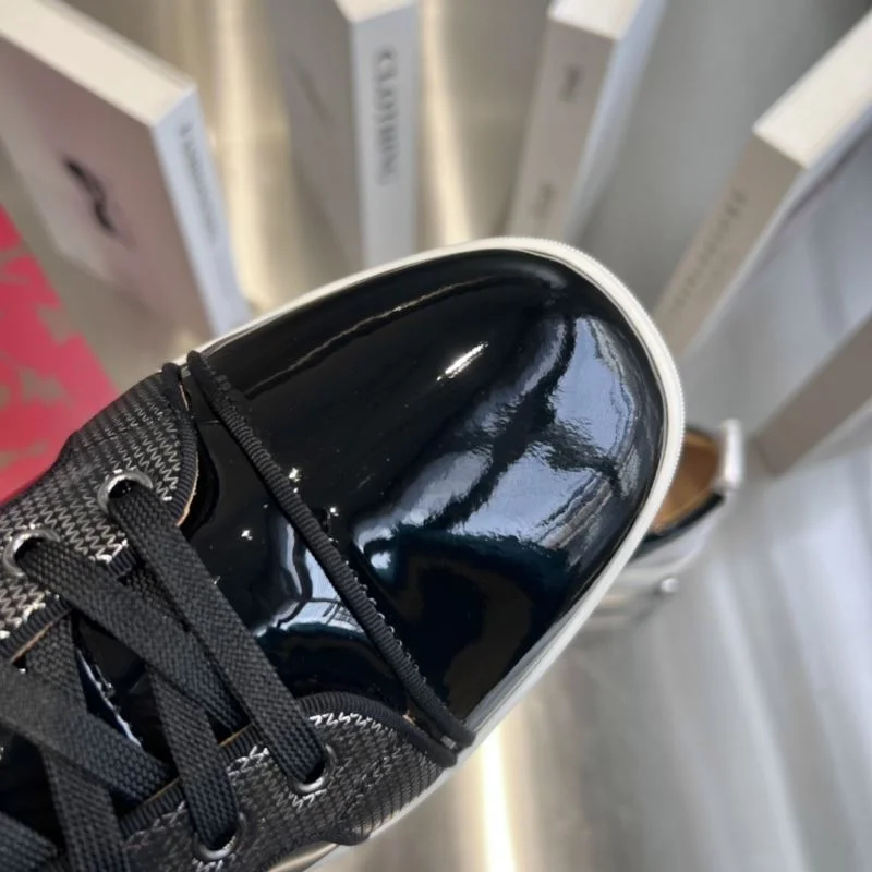 Christian Louboutin Low Shoes Resilient 22672