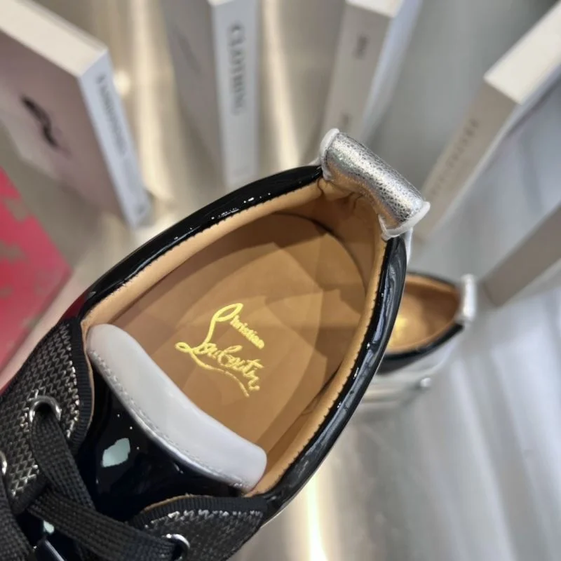 Christian Louboutin Low Shoes Resilient 22672
