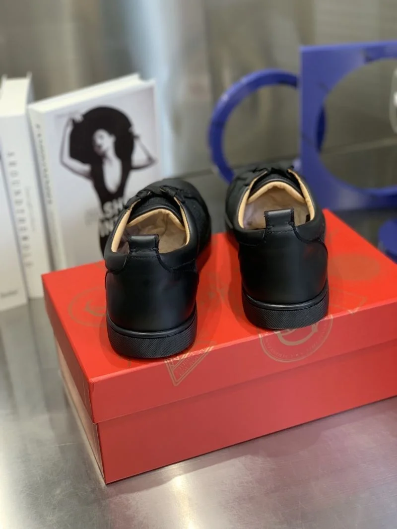 Christian Louboutin Low Shoes WrinkleFree 22659