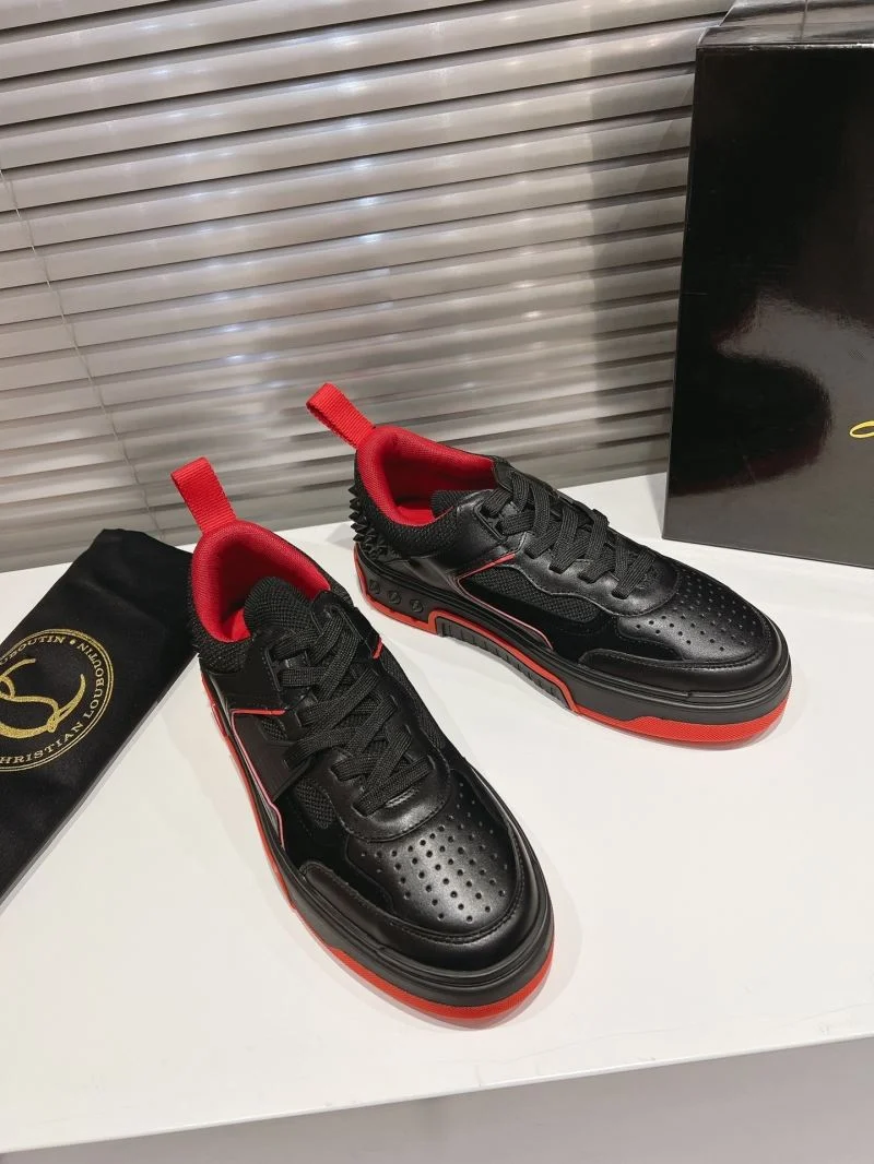 Trendsetting Christian Louboutin Low Shoes 22636