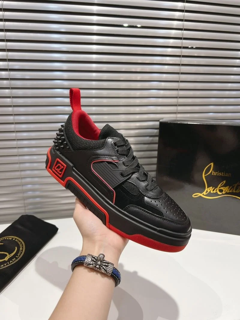 Trendsetting Christian Louboutin Low Shoes 22636