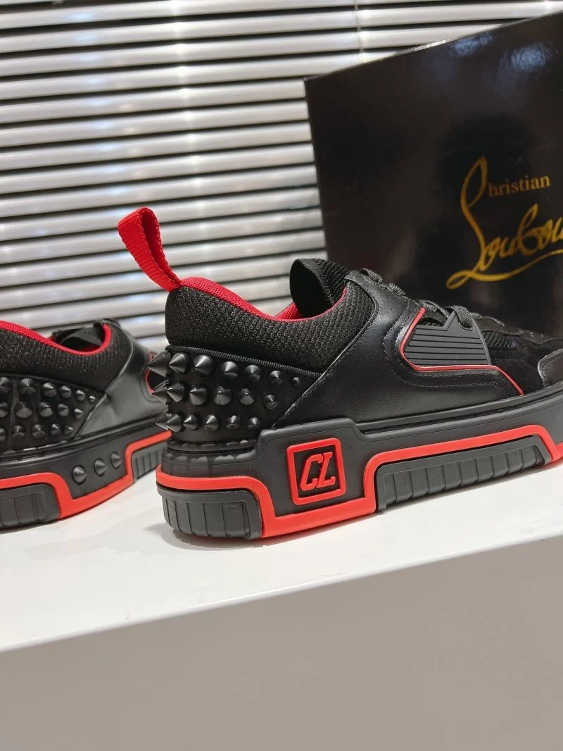 Trendsetting Christian Louboutin Low Shoes 22636