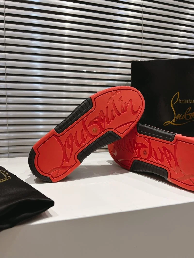 Trendsetting Christian Louboutin Low Shoes 22636